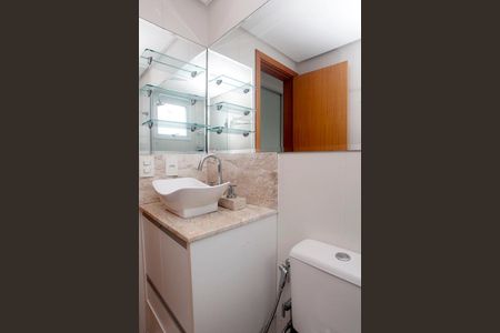 Apartamento à venda com 75m², 2 quartos e 2 vagasBanheiro da Suíte