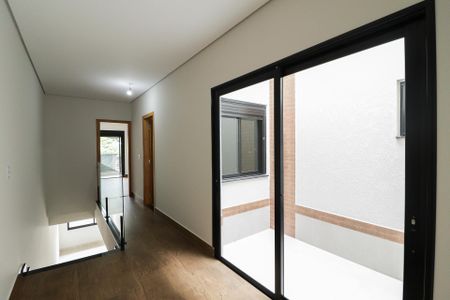 Casa à venda com 220m², 3 quartos e 4 vagasEscada/Corredor