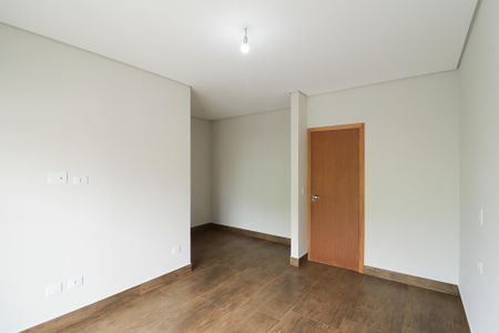 Casa à venda com 220m², 3 quartos e 4 vagasSuíte 3