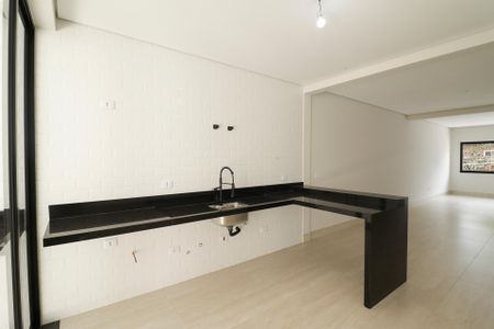 Casa à venda com 220m², 3 quartos e 4 vagasSala/Cozinha