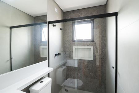 Casa à venda com 220m², 3 quartos e 4 vagasBanheiro da Suíte 1