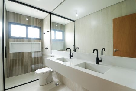 Casa à venda com 220m², 3 quartos e 4 vagasBanheiro da Suíte 3