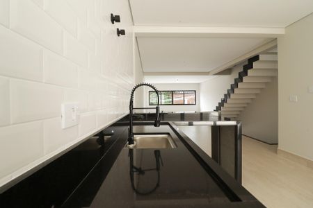 Casa à venda com 220m², 3 quartos e 4 vagasSala/Cozinha