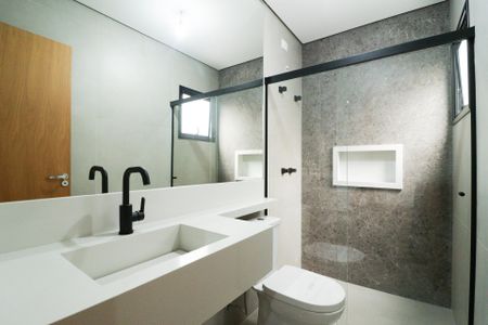 Casa à venda com 210m², 3 quartos e 4 vagas Casa à venda com 210m², 3 quartos e 4 vagasBanheiro da Suíte 2