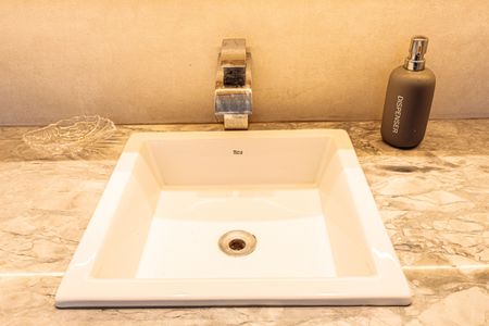 Apartamento à venda com 164m², 2 quartos e 1 vaga Apartamento à venda com 164m², 2 quartos e 1 vagaBanheiro da Suíte