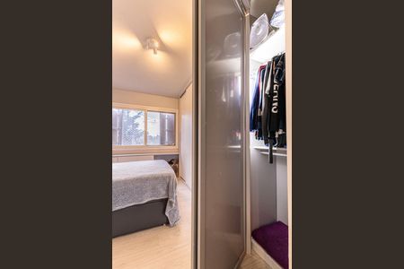 Apartamento à venda com 164m², 2 quartos e 1 vaga Apartamento à venda com 164m², 2 quartos e 1 vagaCloset da suíte