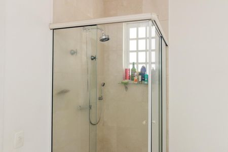 Casa à venda com 350m², 3 quartos e 4 vagas Casa à venda com 350m², 3 quartos e 4 vagasBanheiro 1 - Suíte