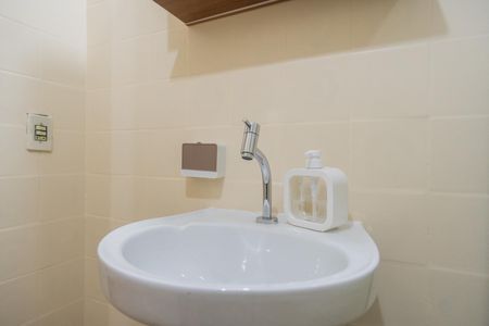 Apartamento à venda com 33m², 1 quarto e sem vagaBanheiro