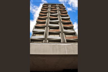 Apartamento à venda com 27m², 1 quarto e 1 vaga Apartamento à venda com 27m², 1 quarto e 1 vagaFachada