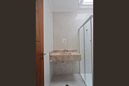 Casa à venda com 160m², 3 quartos e 2 vagasBanheiro da Suíte 2