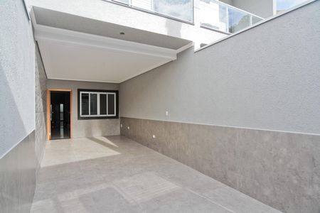Casa à venda com 160m², 3 quartos e 2 vagas Casa à venda com 160m², 3 quartos e 2 vagasÁrea externa