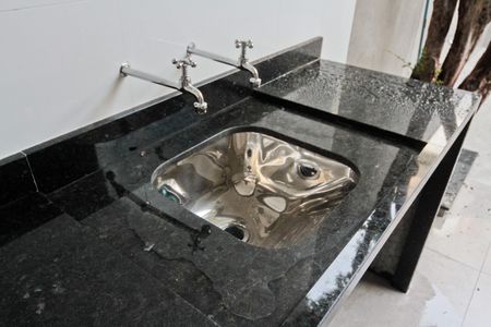 Casa à venda com 160m², 3 quartos e 2 vagas Casa à venda com 160m², 3 quartos e 2 vagasÁrea de Serviço