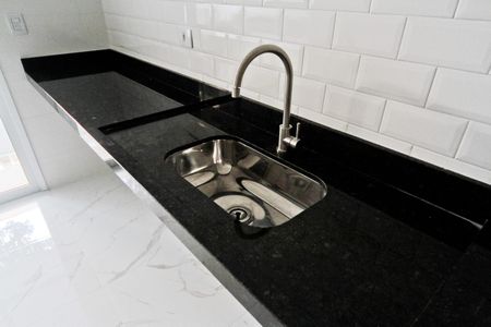 Casa à venda com 160m², 3 quartos e 2 vagas Casa à venda com 160m², 3 quartos e 2 vagasCozinha