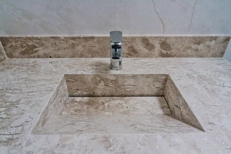 Casa à venda com 160m², 3 quartos e 2 vagas Casa à venda com 160m², 3 quartos e 2 vagasBanheiro da Suíte 2