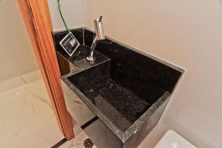 Casa à venda com 160m², 3 quartos e 2 vagas Casa à venda com 160m², 3 quartos e 2 vagasLavabo