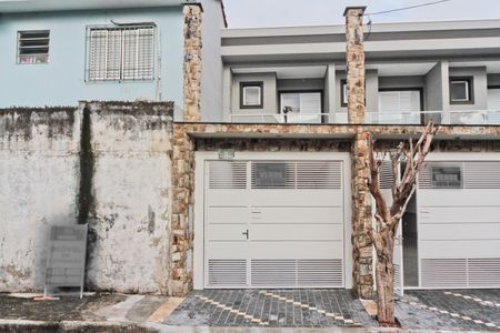 Casa à venda com 160m², 3 quartos e 2 vagasFachada