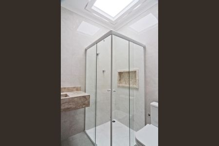 Casa à venda com 160m², 3 quartos e 2 vagasBanheiro da Suíte 2