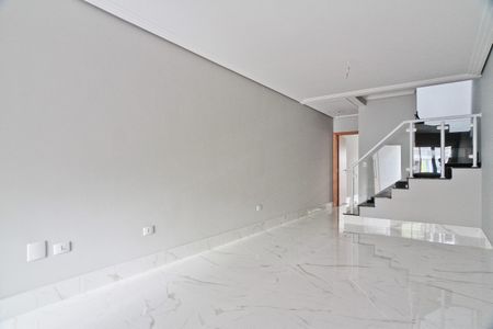 Casa à venda com 160m², 3 quartos e 2 vagasSala