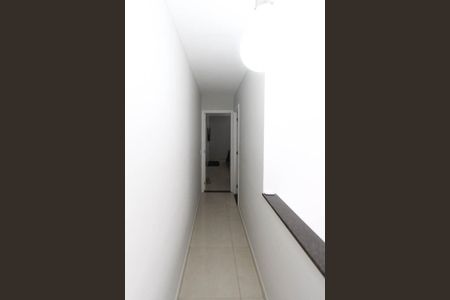 Casa à venda com 101m², 3 quartos e 2 vagasCorredor