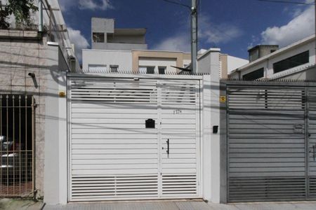 Casa à venda com 101m², 3 quartos e 2 vagasFachada