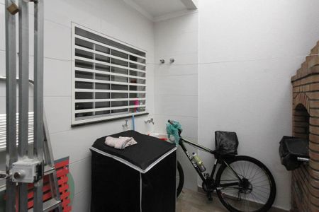 Casa à venda com 101m², 3 quartos e 2 vagasÁrea comum