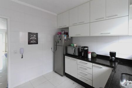 Casa à venda com 101m², 3 quartos e 2 vagasCozinha