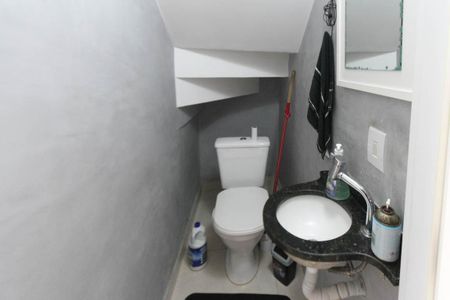 Casa à venda com 101m², 3 quartos e 2 vagasLavabo