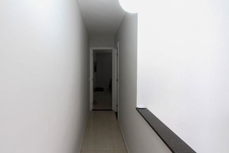 Casa à venda com 101m², 3 quartos e 2 vagasCorredor