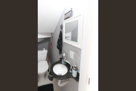 Casa à venda com 101m², 3 quartos e 2 vagasLavabo