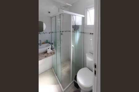 Casa à venda com 101m², 3 quartos e 2 vagasBanheiro da Suíte