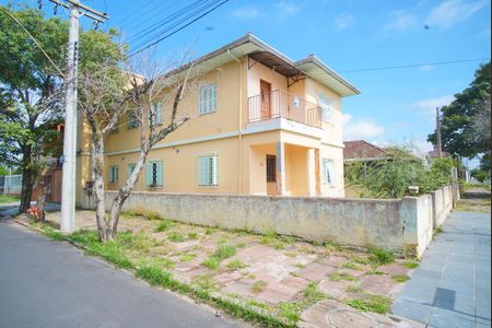 Casa à venda com 520m², 9 quartos e 3 vagasFachada Lateral