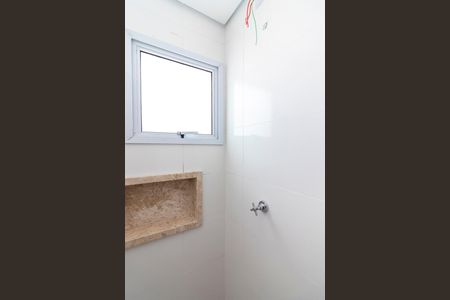 Apartamento à venda com 76m², 2 quartos e 1 vaga Apartamento à venda com 76m², 2 quartos e 1 vagaBanheiro da Suíte 1