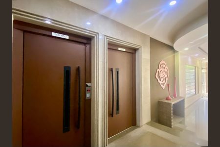 Apartamento à venda com 106m², 3 quartos e 1 vaga Apartamento à venda com 106m², 3 quartos e 1 vagaÁrea comum