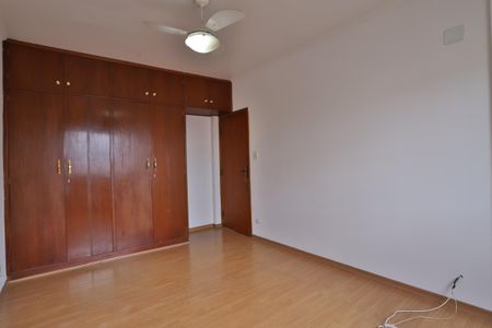Apartamento à venda com 106m², 3 quartos e 1 vaga Apartamento à venda com 106m², 3 quartos e 1 vagaQuarto 2