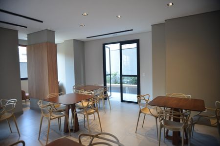 Apartamento à venda com 62m², 2 quartos e 1 vagaÁrea comum 