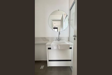 Apartamento para alugar com 62m², 2 quartos e 1 vaga Apartamento para alugar com 62m², 2 quartos e 1 vagaBanheiro da Suíte