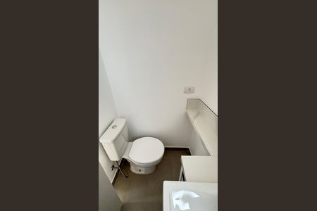 Apartamento para alugar com 62m², 2 quartos e 1 vaga Apartamento para alugar com 62m², 2 quartos e 1 vagaBanheiro da Suíte