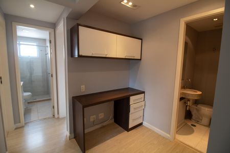 Apartamento à venda com 95m², 3 quartos e 2 vagasEscritório