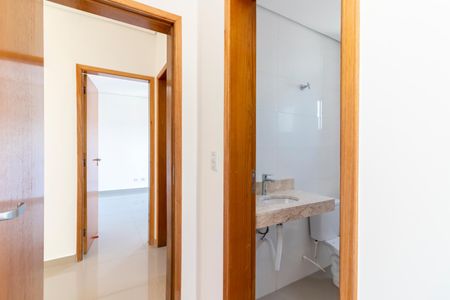 Apartamento à venda com 66m², 3 quartos e 1 vaga Apartamento à venda com 66m², 3 quartos e 1 vagaBanheiro da Suíte 1