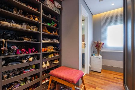 Apartamento à venda com 111m², 2 quartos e 2 vagasSuíte