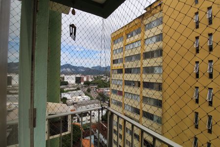 Apartamento à venda com 75m², 2 quartos e 1 vagaSala - Varanda