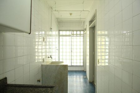 Apartamento à venda com 75m², 2 quartos e 1 vagaÁrea de serviço