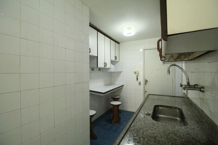 Apartamento à venda com 75m², 2 quartos e 1 vagaCozinha