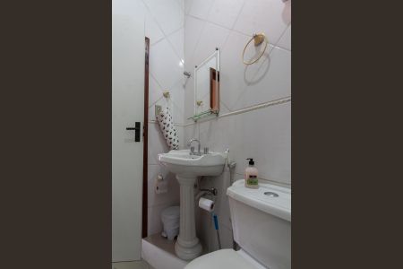 Casa à venda com 308m², 4 quartos e 5 vagasBanheiro Social - Casa 1