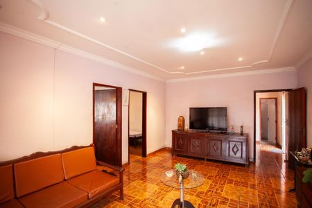 Casa à venda com 308m², 4 quartos e 5 vagasSala - Casa 1