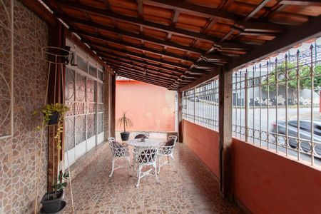 Casa à venda com 308m², 4 quartos e 5 vagasVaranda da Sala - Casa 1