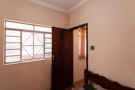 Casa à venda com 308m², 4 quartos e 5 vagasQuarto 3 - Casa 1