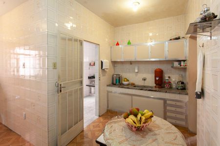 Casa à venda com 308m², 4 quartos e 5 vagasCozinha 1 - Casa 1