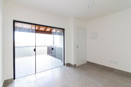 Casa à venda com 140m², 2 quartos e 3 vagasSala