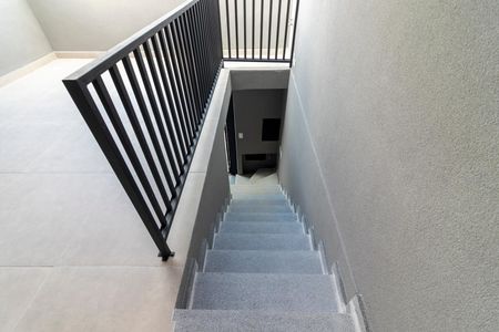 Casa à venda com 140m², 2 quartos e 3 vagasGaragem - Escada